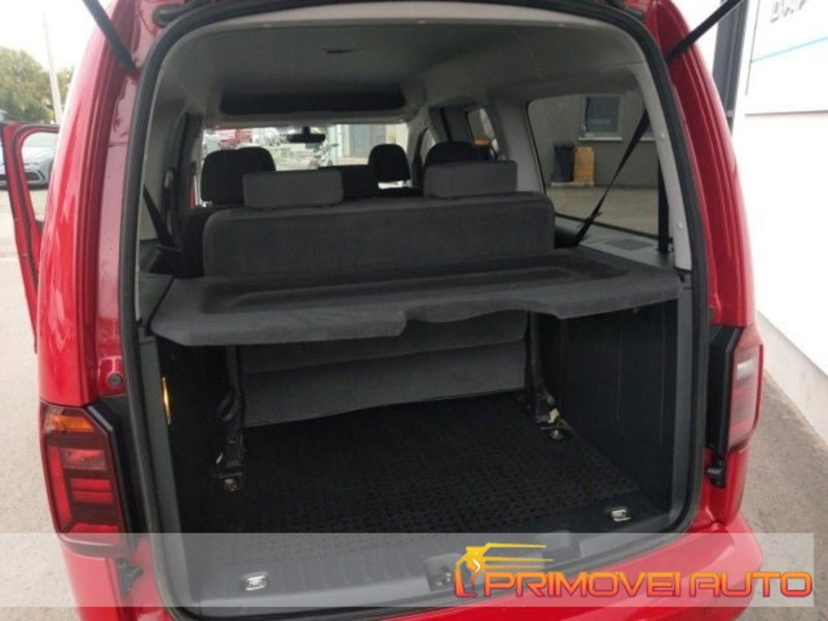Volkswagen Caddy 1.4 TSI DSG Trendline Maxi (8)
