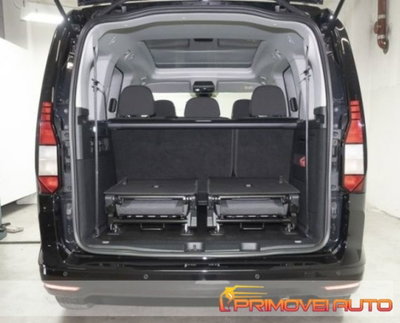 Volkswagen Caddy 2.0 TDI 102 CV (10)