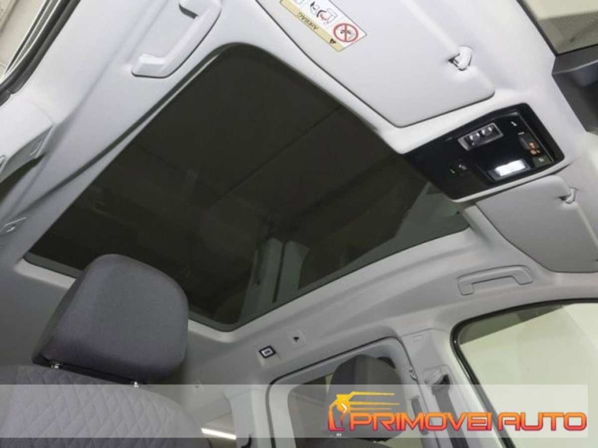 Volkswagen Caddy 2.0 TDI 102 CV (5)