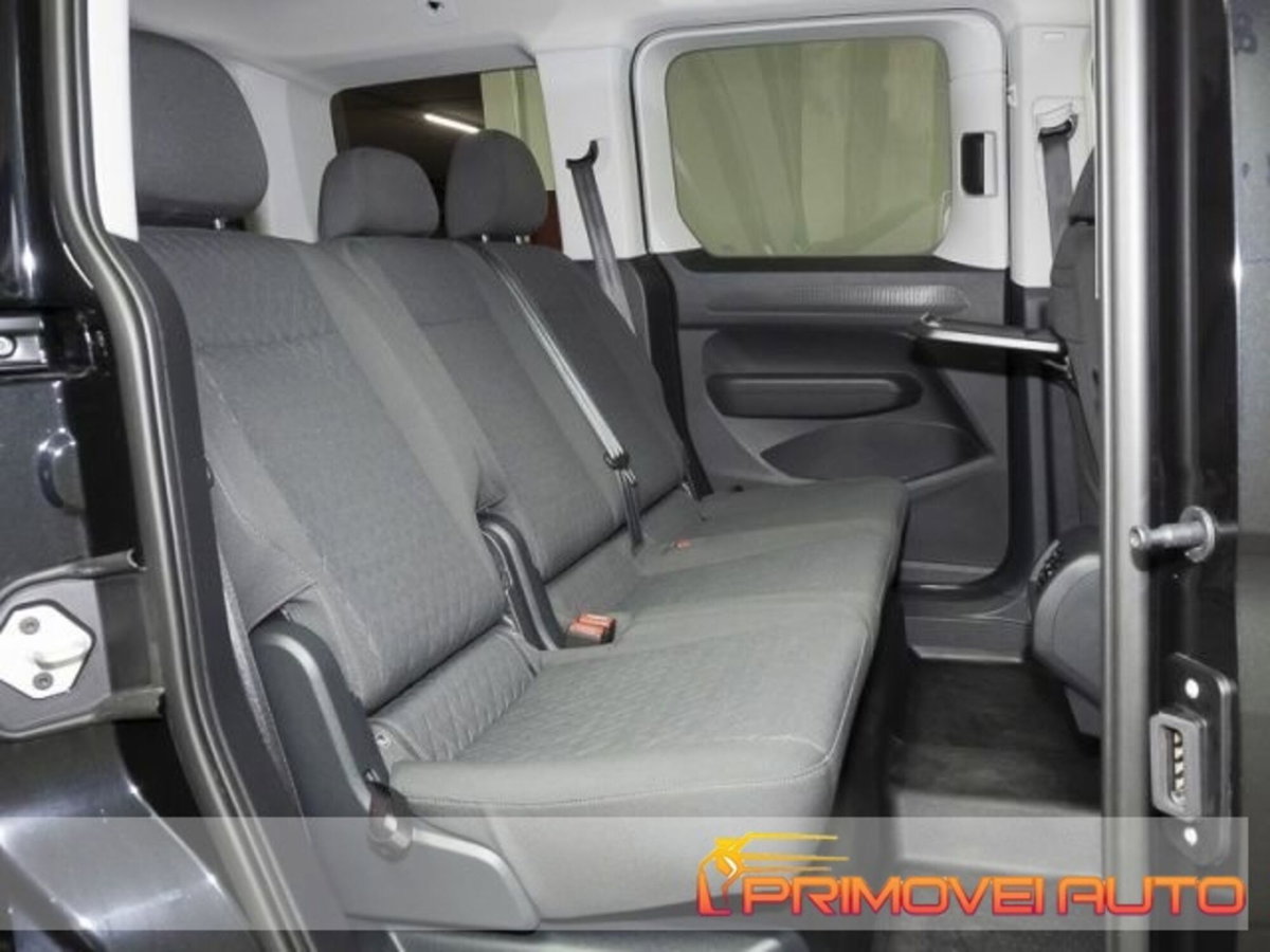 Volkswagen Caddy 2.0 TDI 102 CV (6)