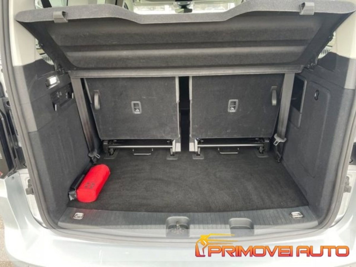 Volkswagen Caddy 1.5 TSI 114 CV DSG Life Maxi (11)
