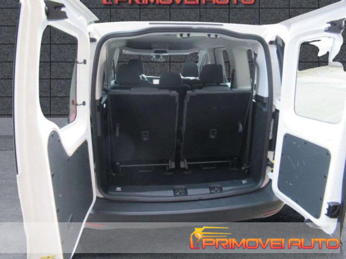 Volkswagen Caddy 2.0 TDI 102 CV (7)