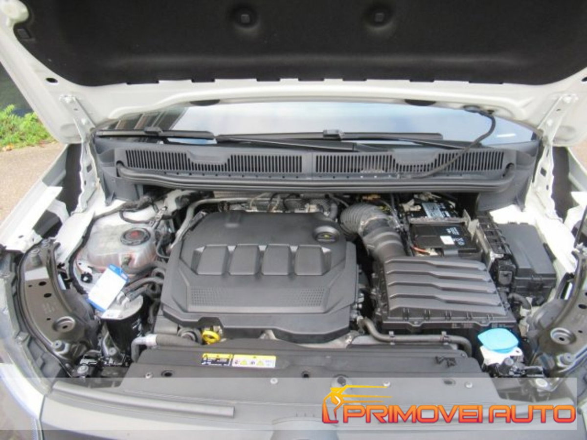 Volkswagen Caddy 2.0 TDI 102 CV (9)