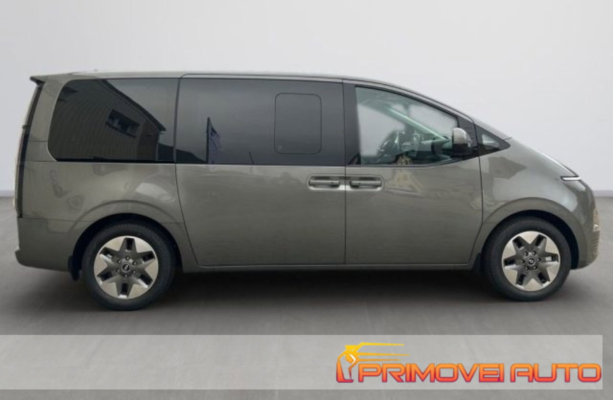 Hyundai Staria 2.2 awd auto (6)