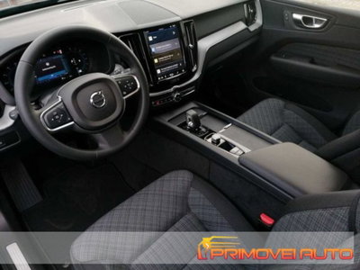 Volvo XC60 B4 automatico Core nuova