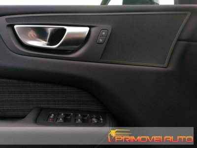 Volvo XC60 B4 automatico Core (12)