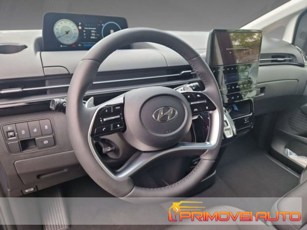 Hyundai Staria 2.2 2wd auto (2)