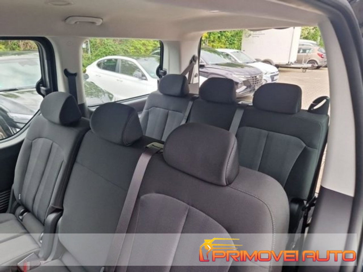 Hyundai Staria 2.2 2wd auto (6)
