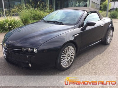 Alfa Romeo Spider 2.2 JTS (2)