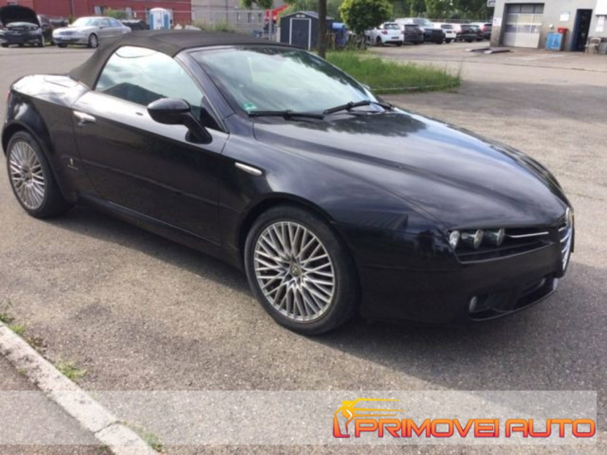 Alfa Romeo Spider 2.2 JTS (4)