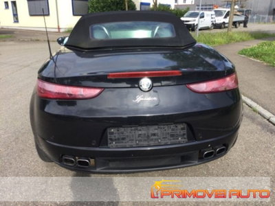 Alfa Romeo Spider 2.2 JTS (6)