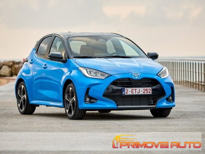 Toyota Yaris 1.5 5 porte Active (10)