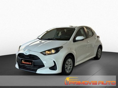 Toyota Yaris 1.5 5 porte Active (5)
