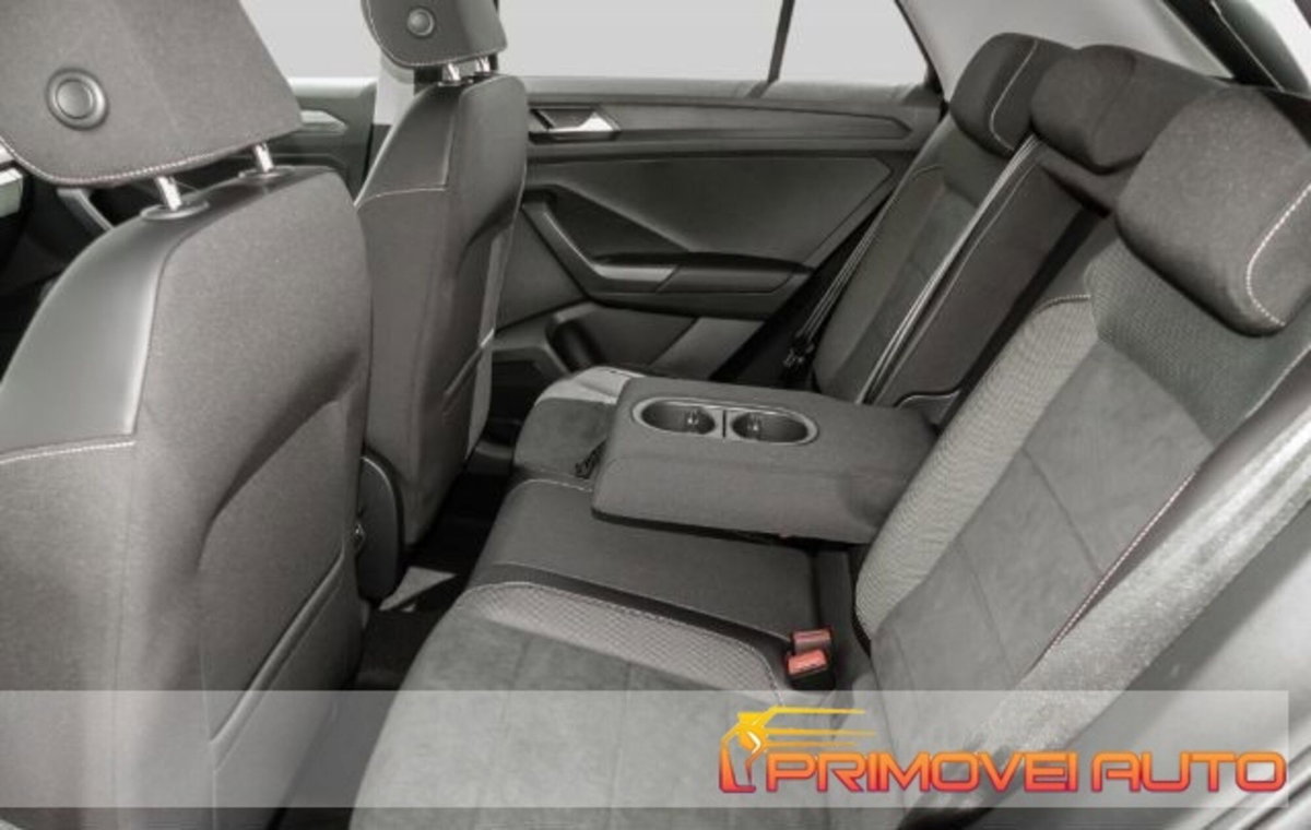 Volkswagen T-Roc 1.0 TSI Style (6)