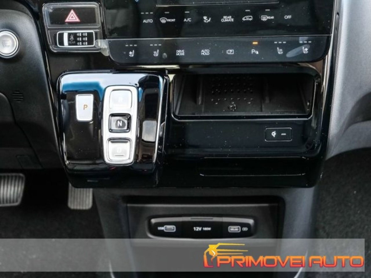 Hyundai Staria 2.2 awd auto (8)