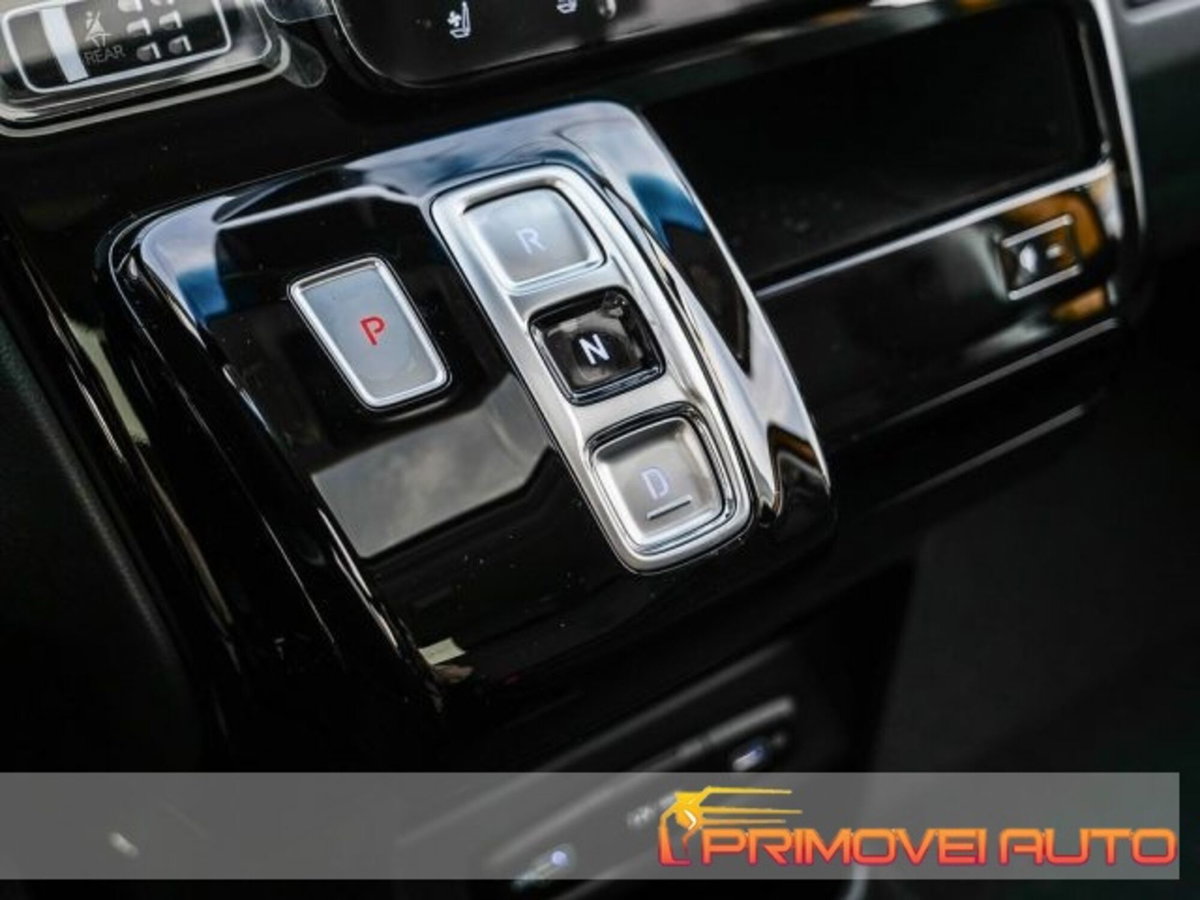 Hyundai Staria 2.2 awd auto (9)