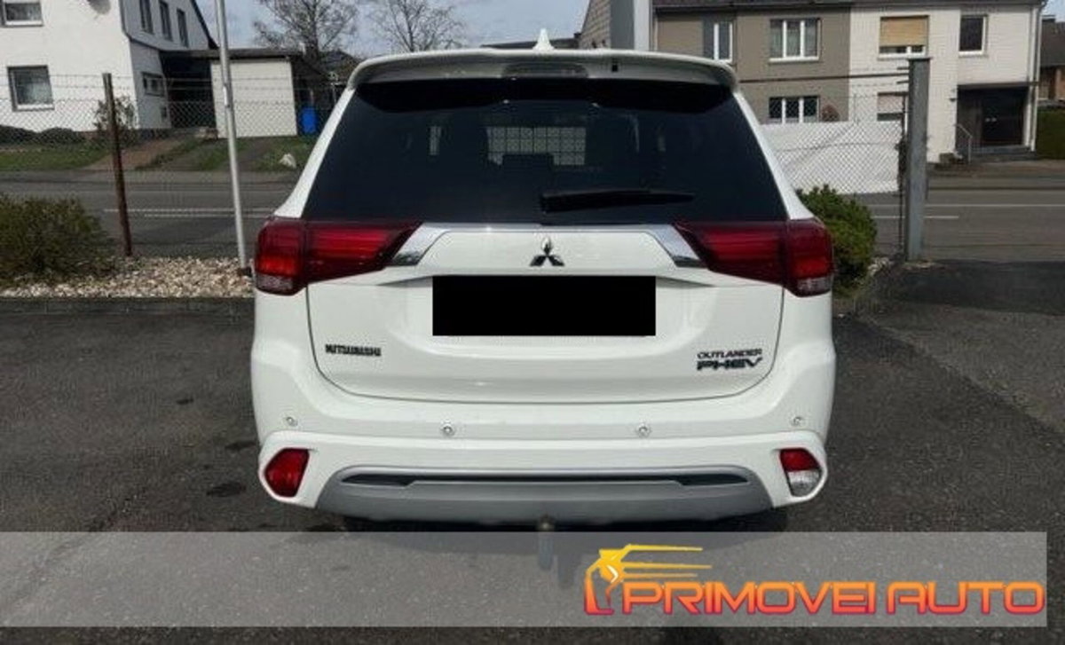 Mitsubishi Outlander 2.4 MIVEC 4WD PHEV Instyle SDA (10)