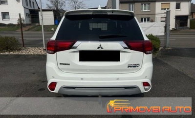 Mitsubishi Outlander 2.4 MIVEC 4WD PHEV Instyle SDA (10)