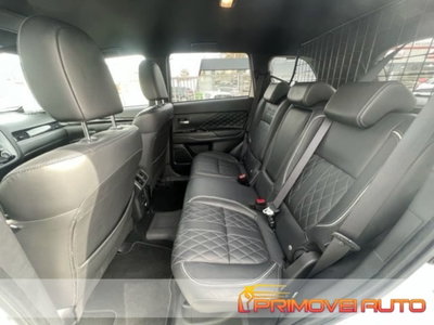 Mitsubishi Outlander 2.4 MIVEC 4WD PHEV Instyle SDA (6)