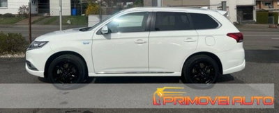Mitsubishi Outlander 2.4 MIVEC 4WD PHEV Instyle SDA (9)