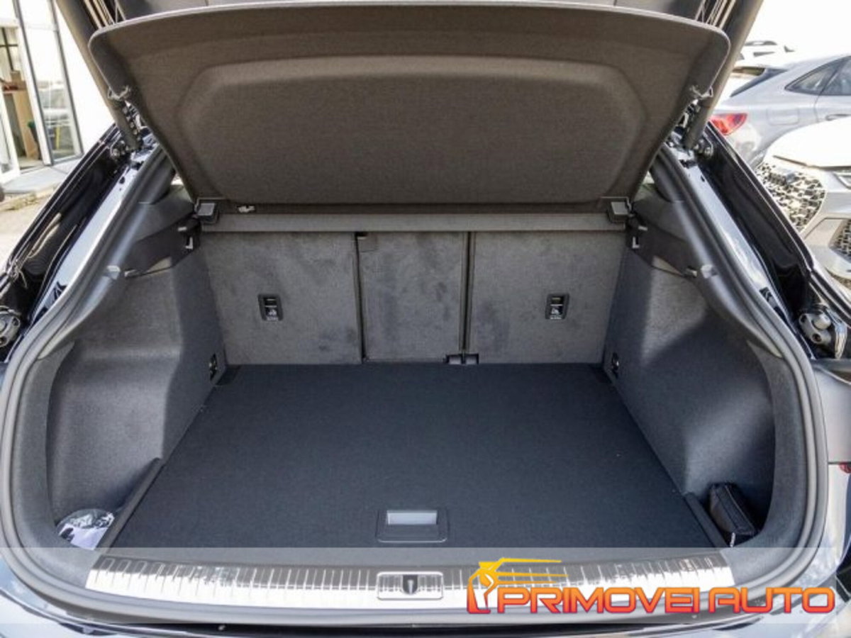 Audi RS Q3 Sportback 2.5 quattro s-tronic (9)