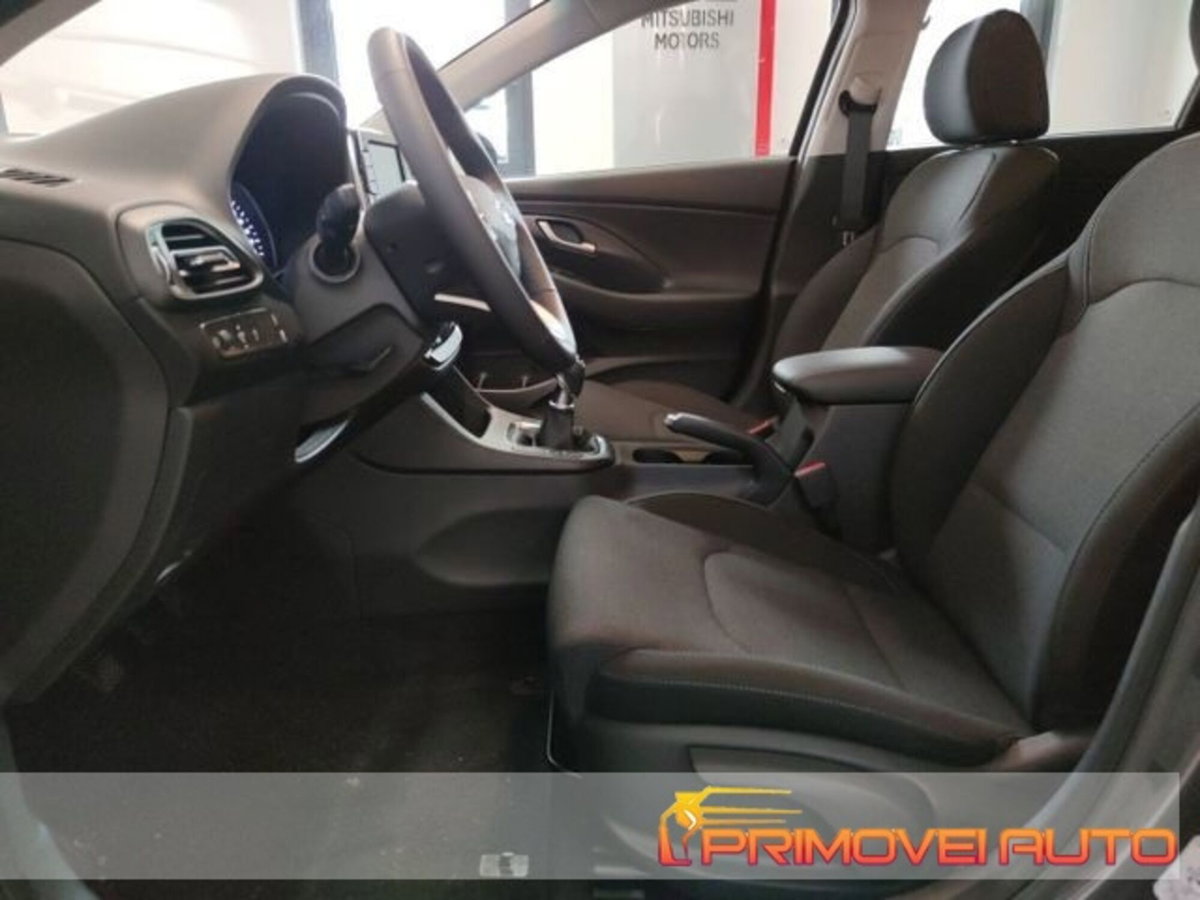 Hyundai i30 1.0 T-GDI 12V 5 porte Business (2)