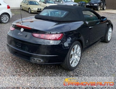 Alfa Romeo Spider 2.2 JTS (7)