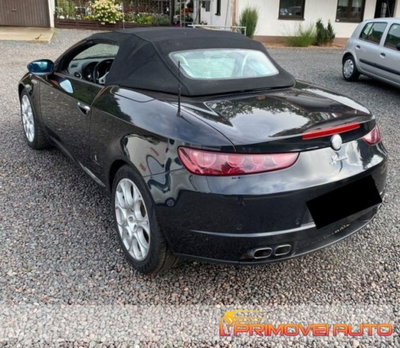 Alfa Romeo Spider 2.2 JTS (8)