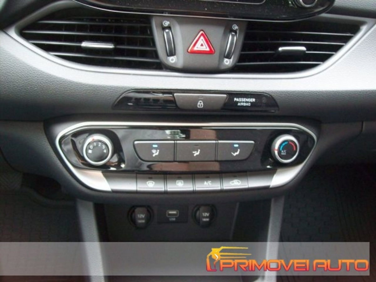 Hyundai i30 1.0 t-gdi 48V Prime 120cv dct (14)