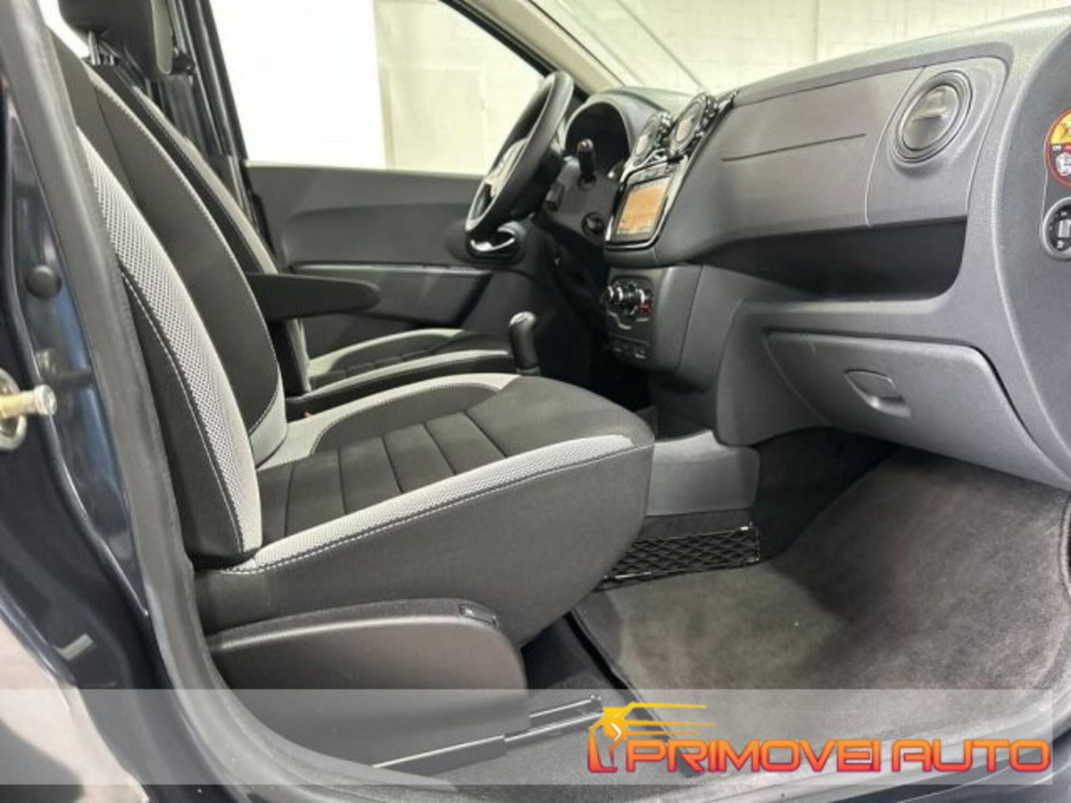 Dacia Dokker Stepway 1.6 8V 110CV GPL (4)