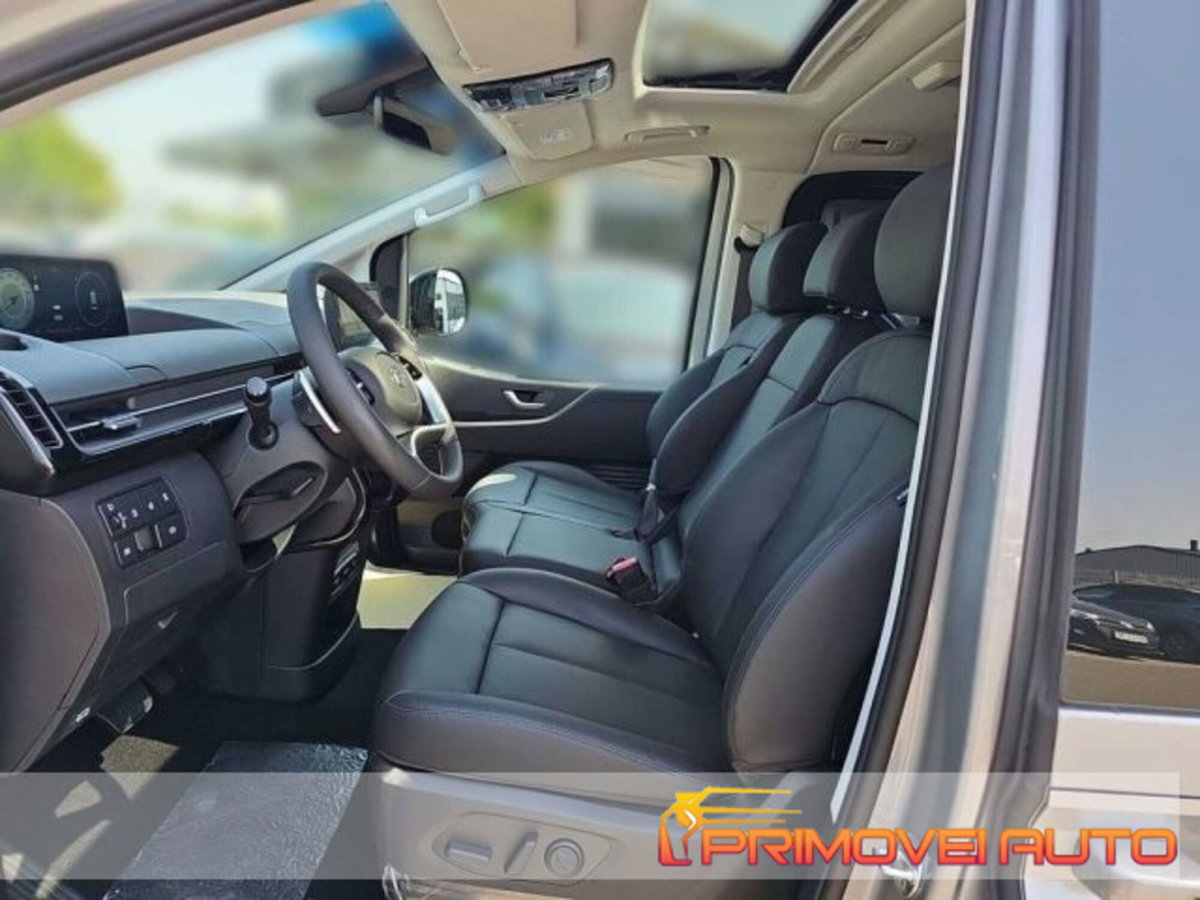 Hyundai Staria 2.2 awd auto (2)