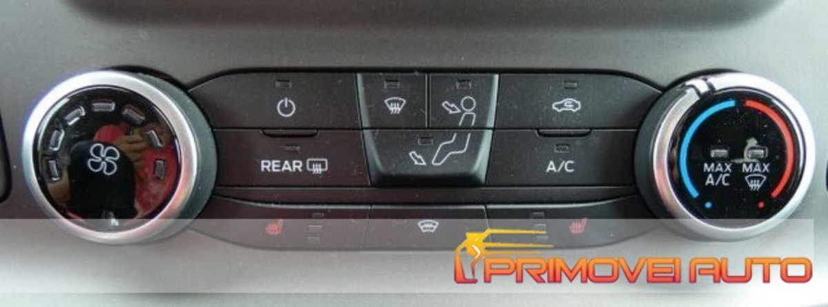 Ford Transit Custom Furgone 310 2.0 TDCi 130 PC Combi Trend (5)