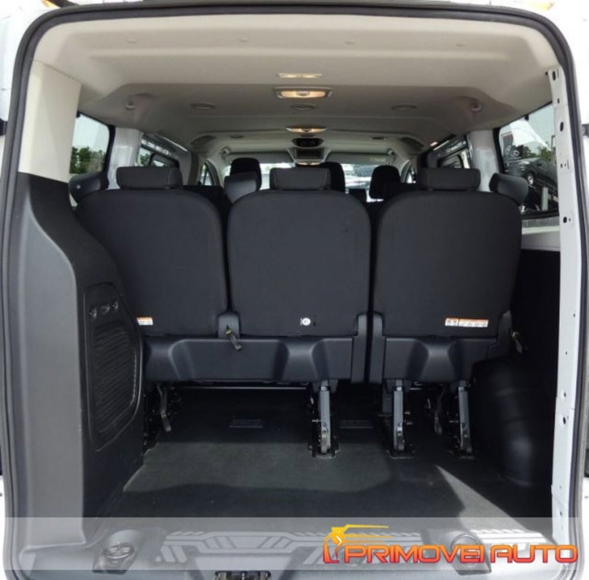 Ford Transit Custom Furgone 310 2.0 TDCi 130 PC Combi Trend (9)