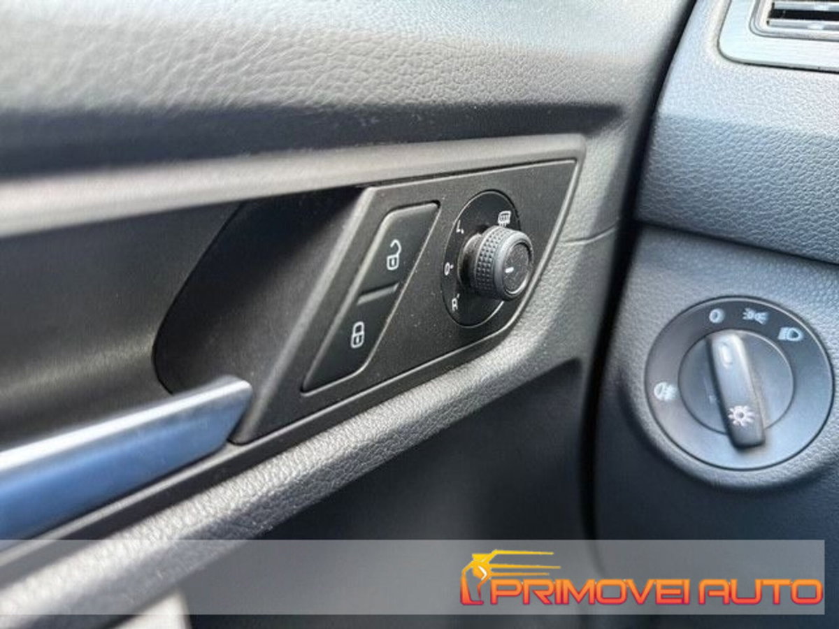 Volkswagen Caddy 2.0 TDI 150 CV DSG Trendline (13)