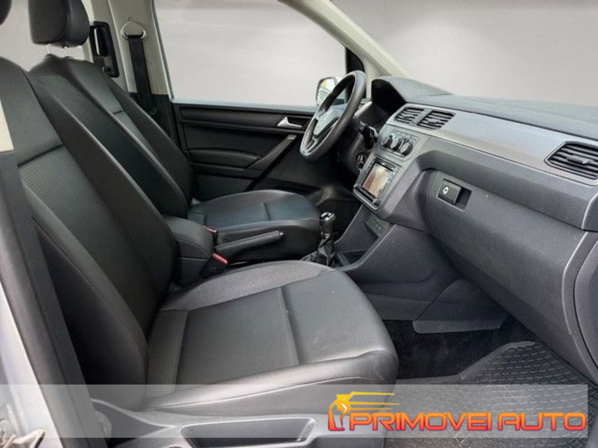 Volkswagen Caddy 2.0 TDI 150 CV DSG Trendline (6)