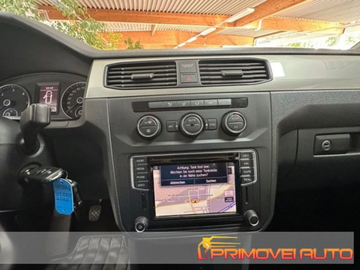 Volkswagen Caddy 2.0 TDI 122 CV 4MOTION Trendline Maxi (5)
