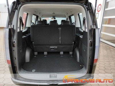 Hyundai Staria 2.2 2wd auto (8)