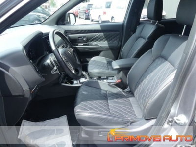 Mitsubishi Outlander 2.4 MIVEC 4WD PHEV Instyle SDA (2)