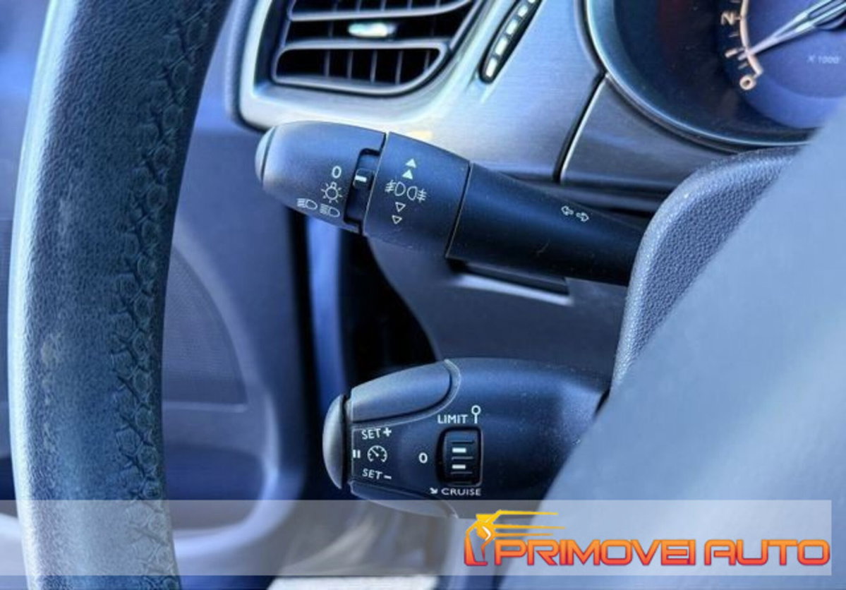 Citroen C3 1.4 VTi 95 Exclusive (9)