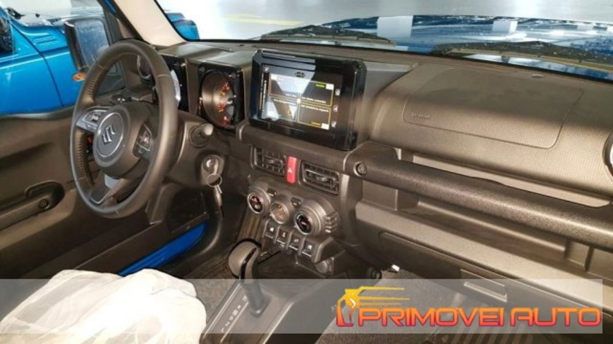 Suzuki Jimny 1.5 5MT Top