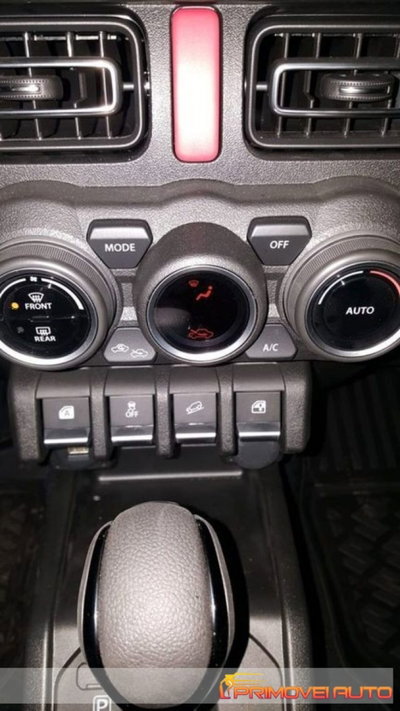 Suzuki Jimny 1.5 5MT Top (11)
