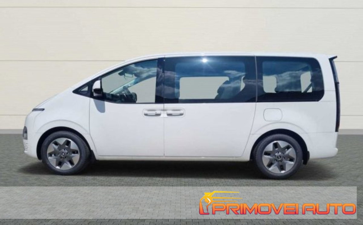 Hyundai Staria 2.2 awd auto (5)