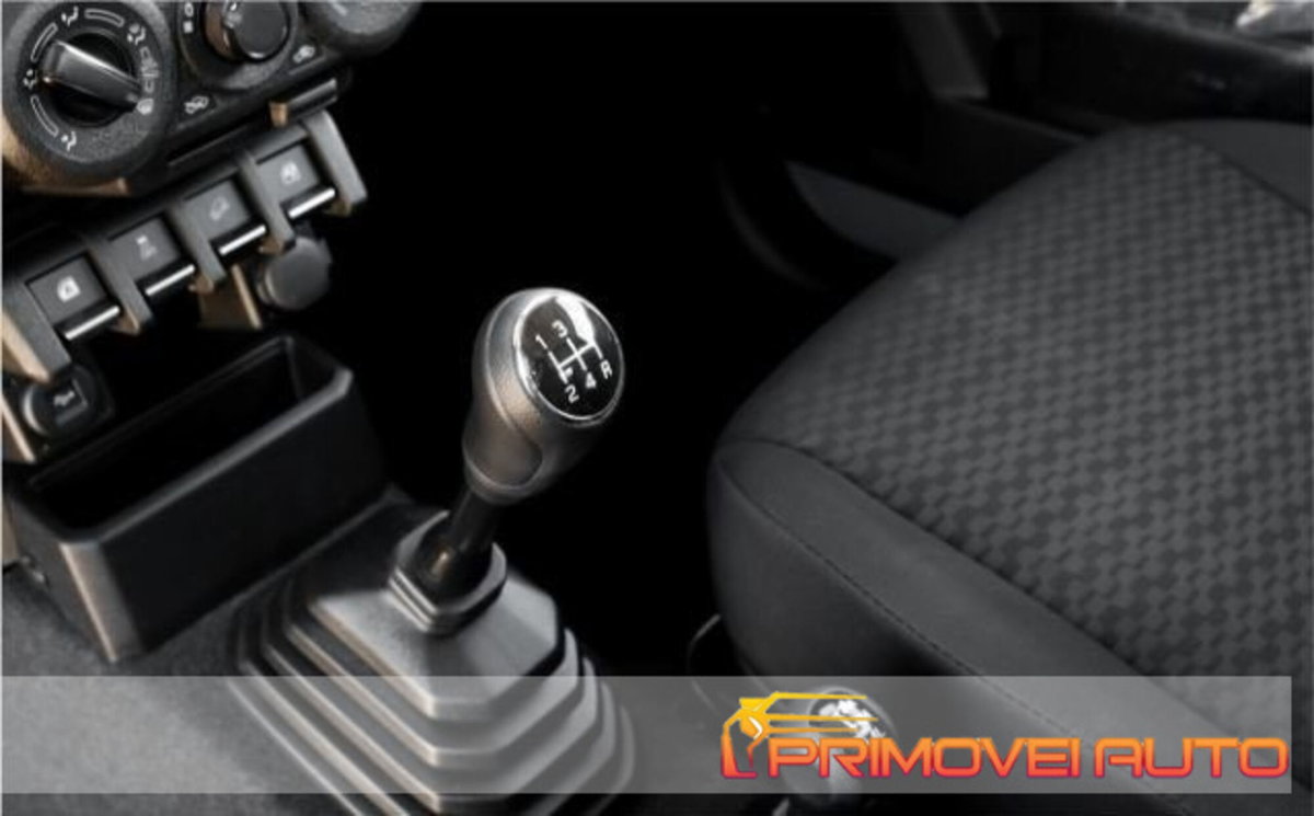 Suzuki Jimny 1.5 5MT Top (3)