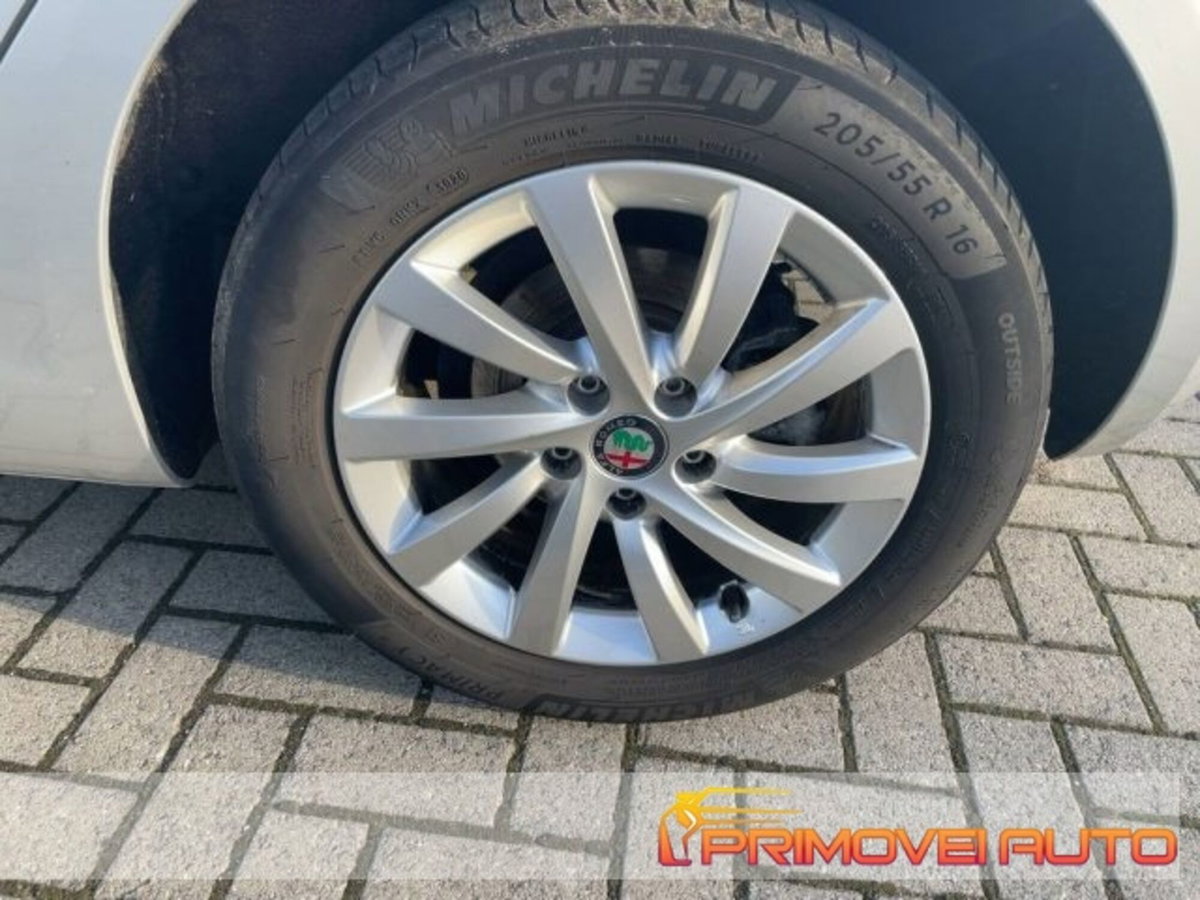 Alfa Romeo Giulietta 1.4 Turbo Giulietta 120cv (11)