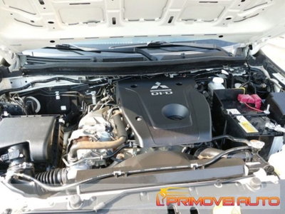 Mitsubishi L200 2.4 DI-D/154CV Club Cab Invite (13)
