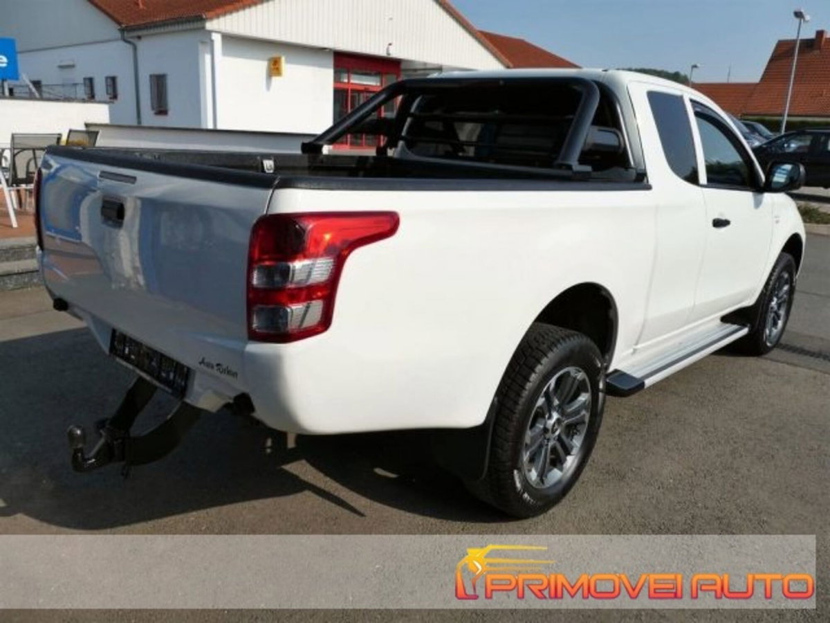 Mitsubishi L200 2.4 DI-D/154CV Club Cab Invite (8)