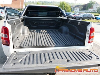 Mitsubishi L200 2.4 DI-D/154CV Club Cab Invite (9)