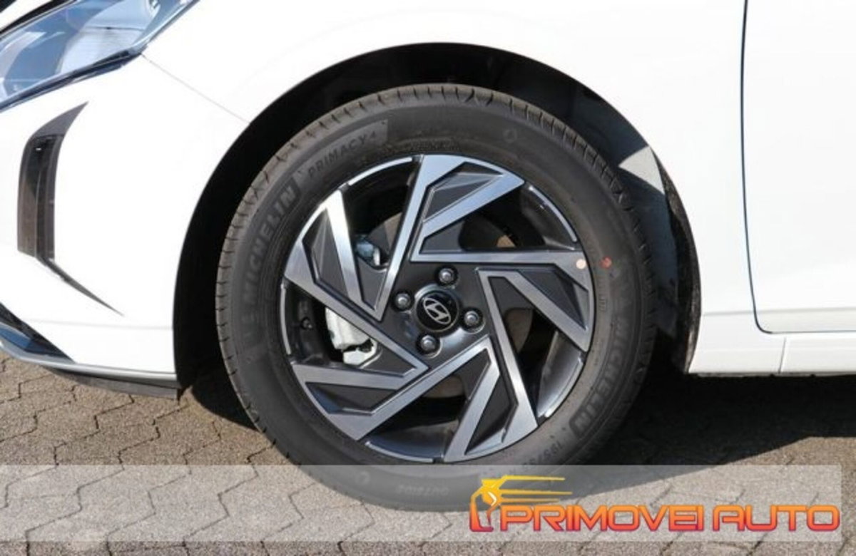 Hyundai i20 1.0 T-GDI 48V iMT TechLine (13)