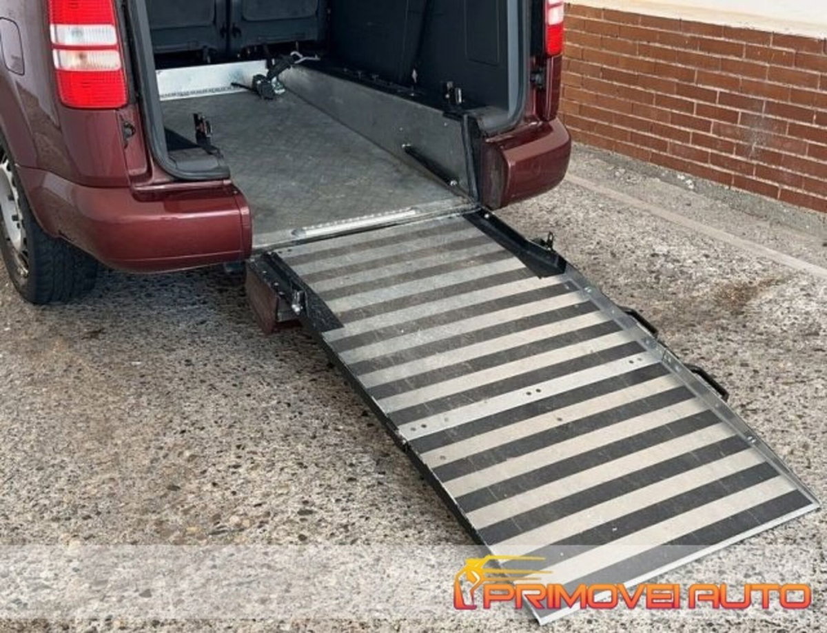 Volkswagen Caddy 1.2 TSI 105 CV 5p. Trendline Maxi (7)
