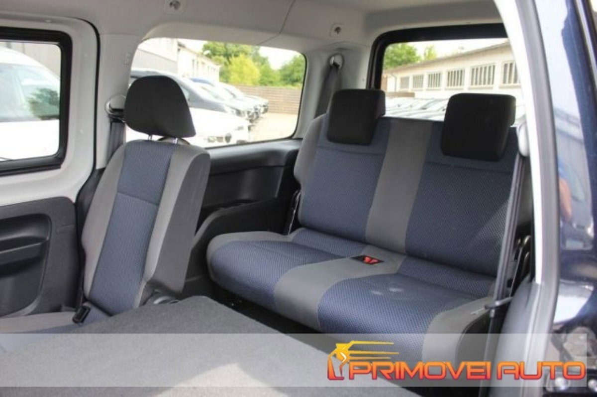 Volkswagen Caddy 2.0 TDI 102 CV Maxi (7)